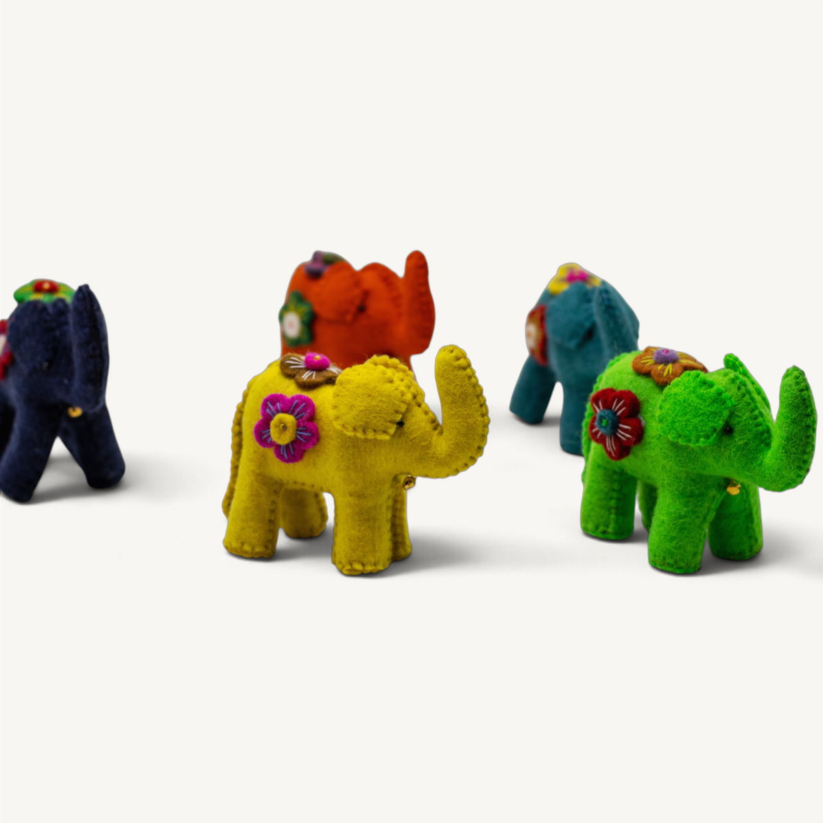 Handmade Elephant Figurines | Educational Gifts for kids | 100% Wool from New Zealand | Eco-Friendly Décor | Needle Felted Animals Gifts